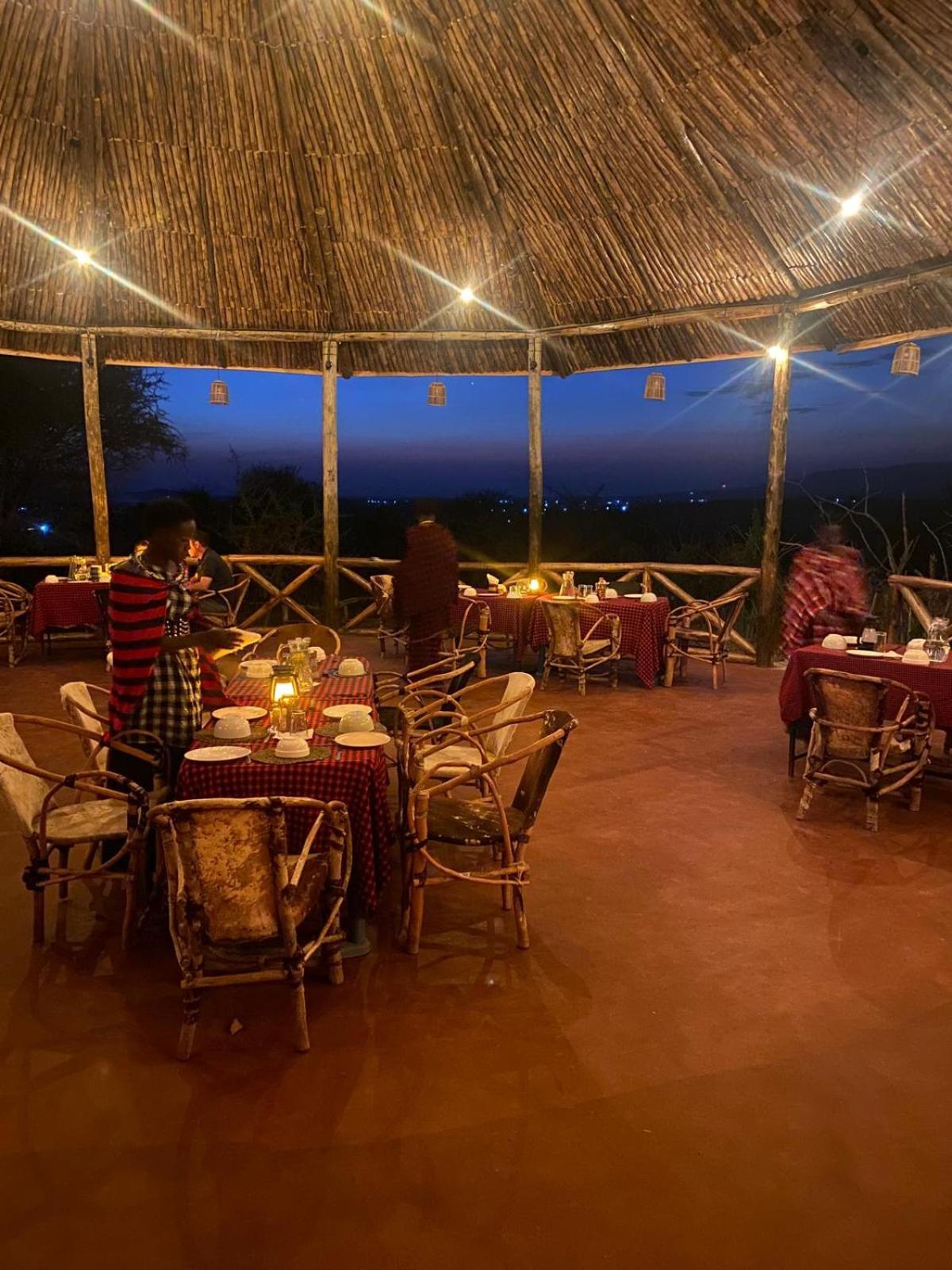 Maasai Eco Boma & Lodge - Experience Maasai Culture Makuyuni Exterior foto