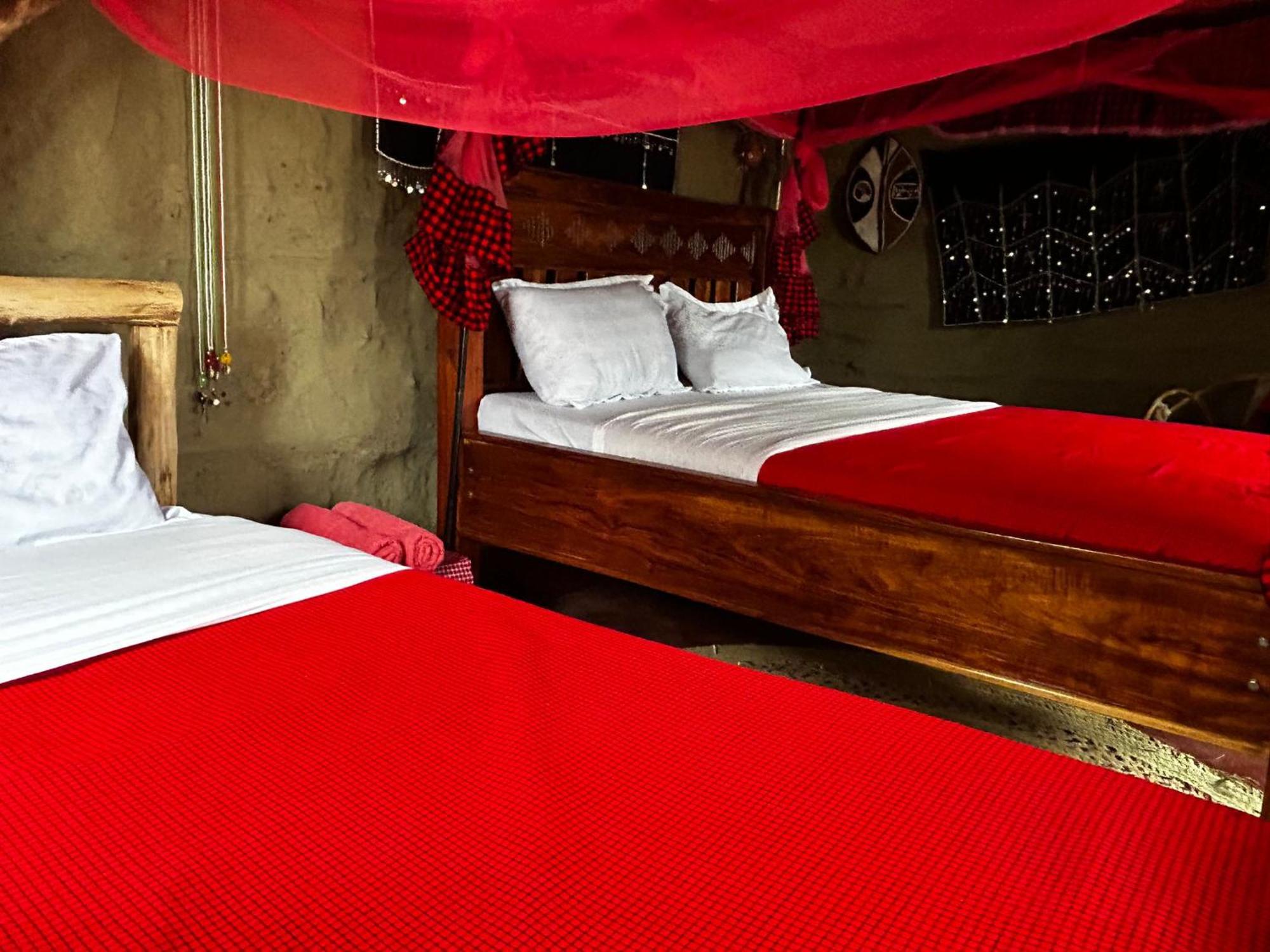 Maasai Eco Boma & Lodge - Experience Maasai Culture Makuyuni Exterior foto